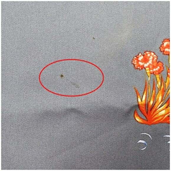 HERMES Blue Silk Scarf - Picture 5 of 11